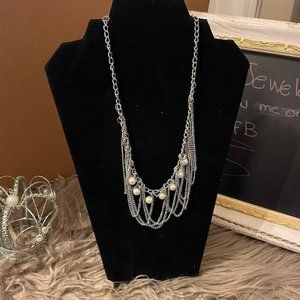 Pearl and Chain Necklace